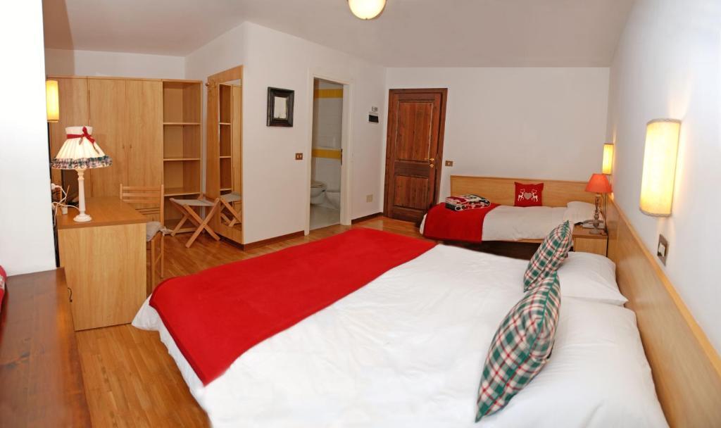 Albergo Centrale Santo Stefano Di Cadore Bilik gambar